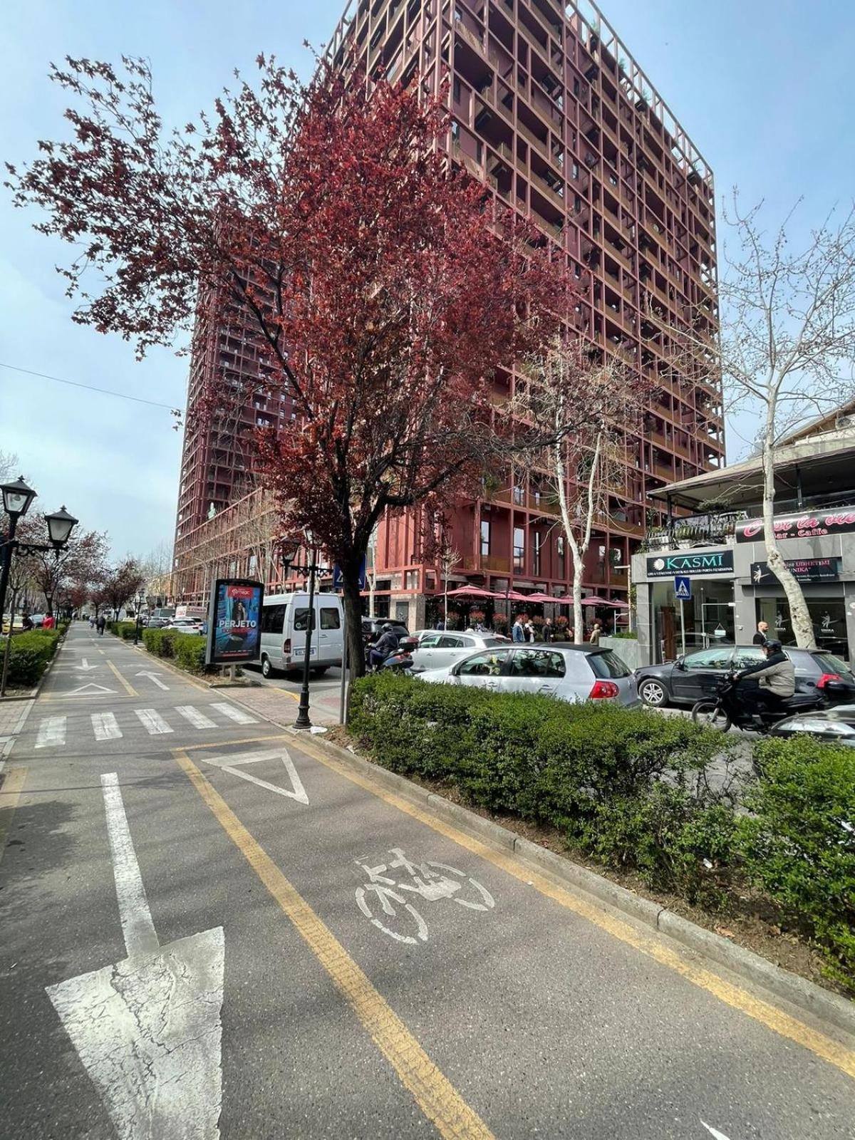 Garden Building Luxury Apartment Tirana Exterior photo