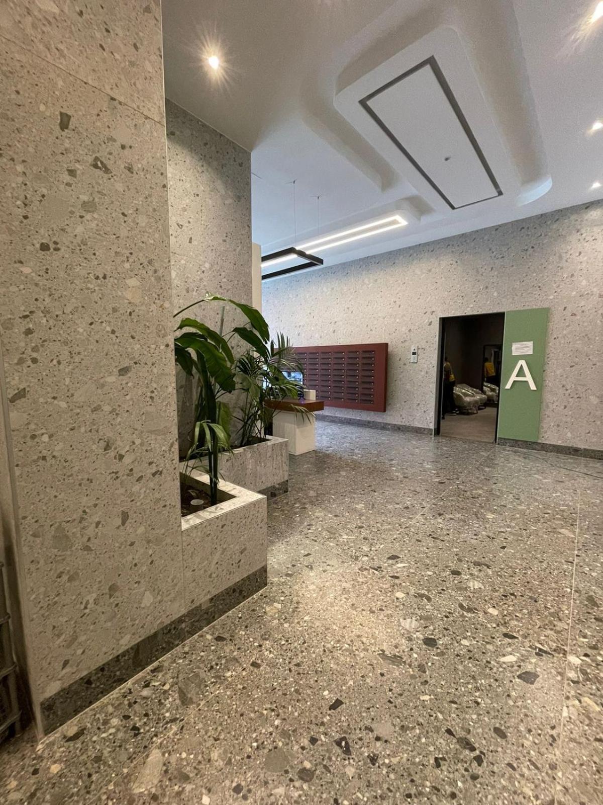Garden Building Luxury Apartment Tirana Exterior photo